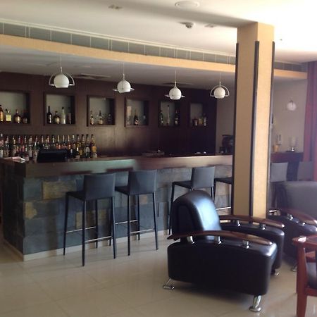 Aquarius Beach Hotel Limassol Extérieur photo