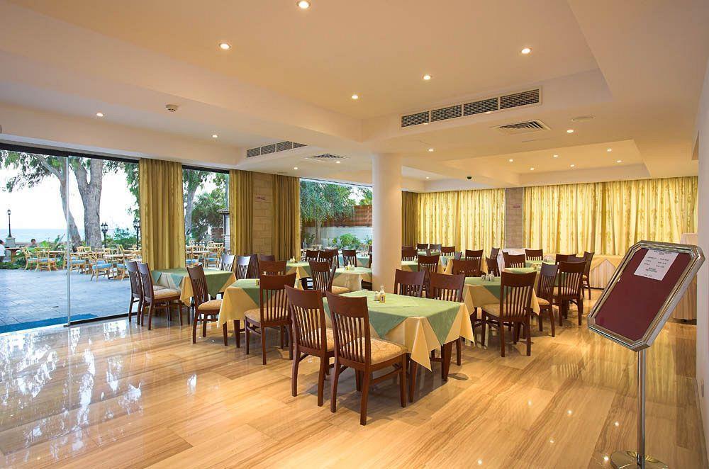 Aquarius Beach Hotel Limassol Extérieur photo