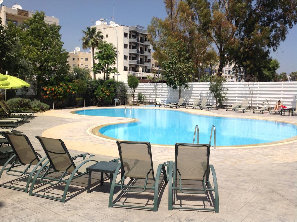 Aquarius Beach Hotel Limassol Extérieur photo
