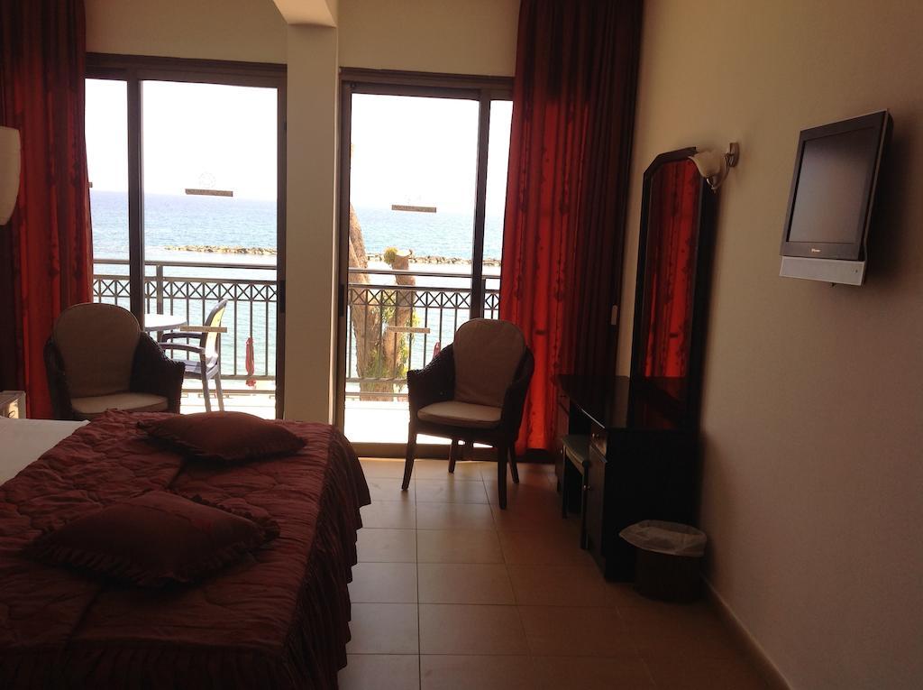 Aquarius Beach Hotel Limassol Extérieur photo