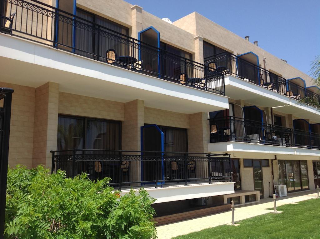 Aquarius Beach Hotel Limassol Extérieur photo