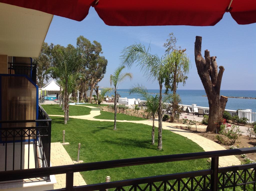 Aquarius Beach Hotel Limassol Extérieur photo