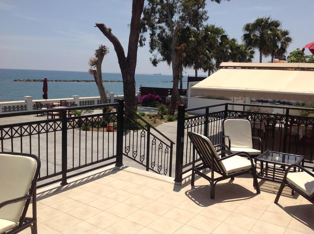 Aquarius Beach Hotel Limassol Extérieur photo